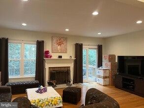 Building Photo - 7438 Chummley Ct