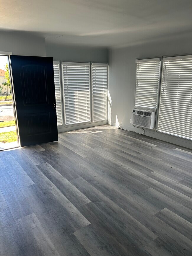 Foto del edificio - 3520 W Via Corona