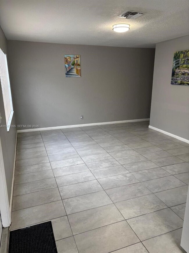 Foto del edificio - 931 SW 80th Ave