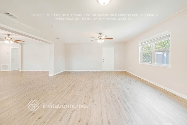 Building Photo - 1720 Newton St