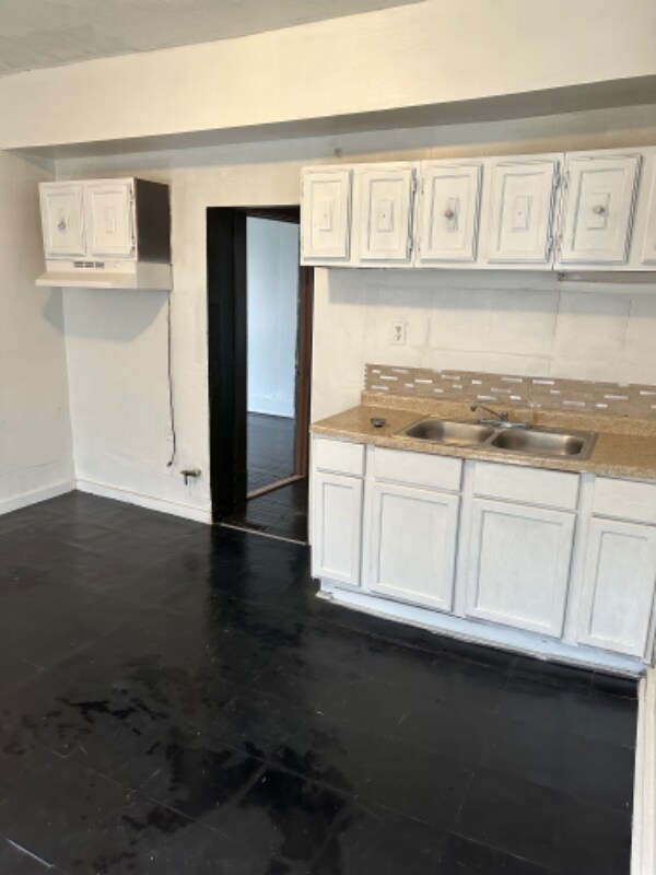 Primary Photo - 3373 N 25th St