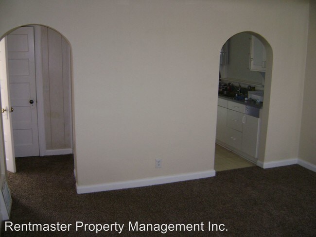Foto del edificio - 415 W 19th St