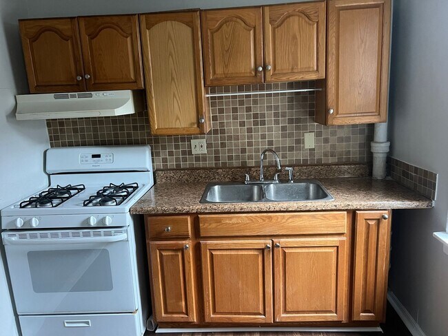 Foto del edificio - Lovely Three Bedroom House in Lancaster City