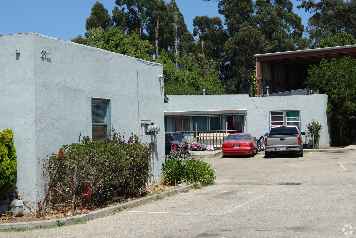 Building Photo - 2711 Soquel Ave