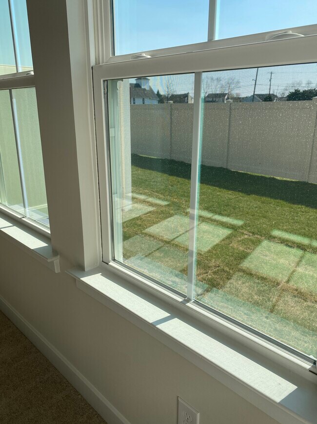Building Photo - 18034 Seaview Ln