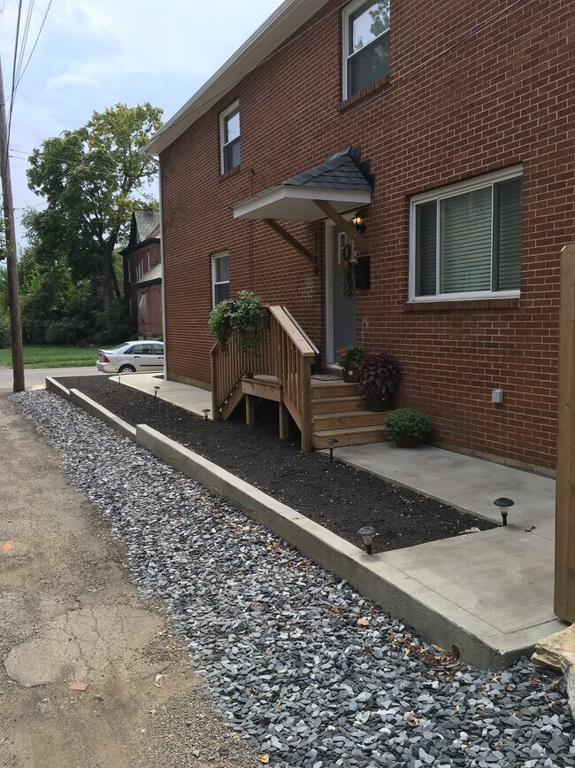 Front Door - 1190 Franklin Ave