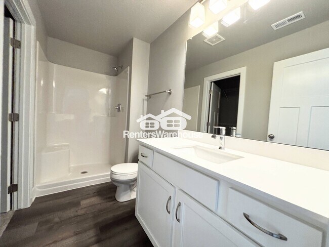 Foto del edificio - 15231 Deerview Dr