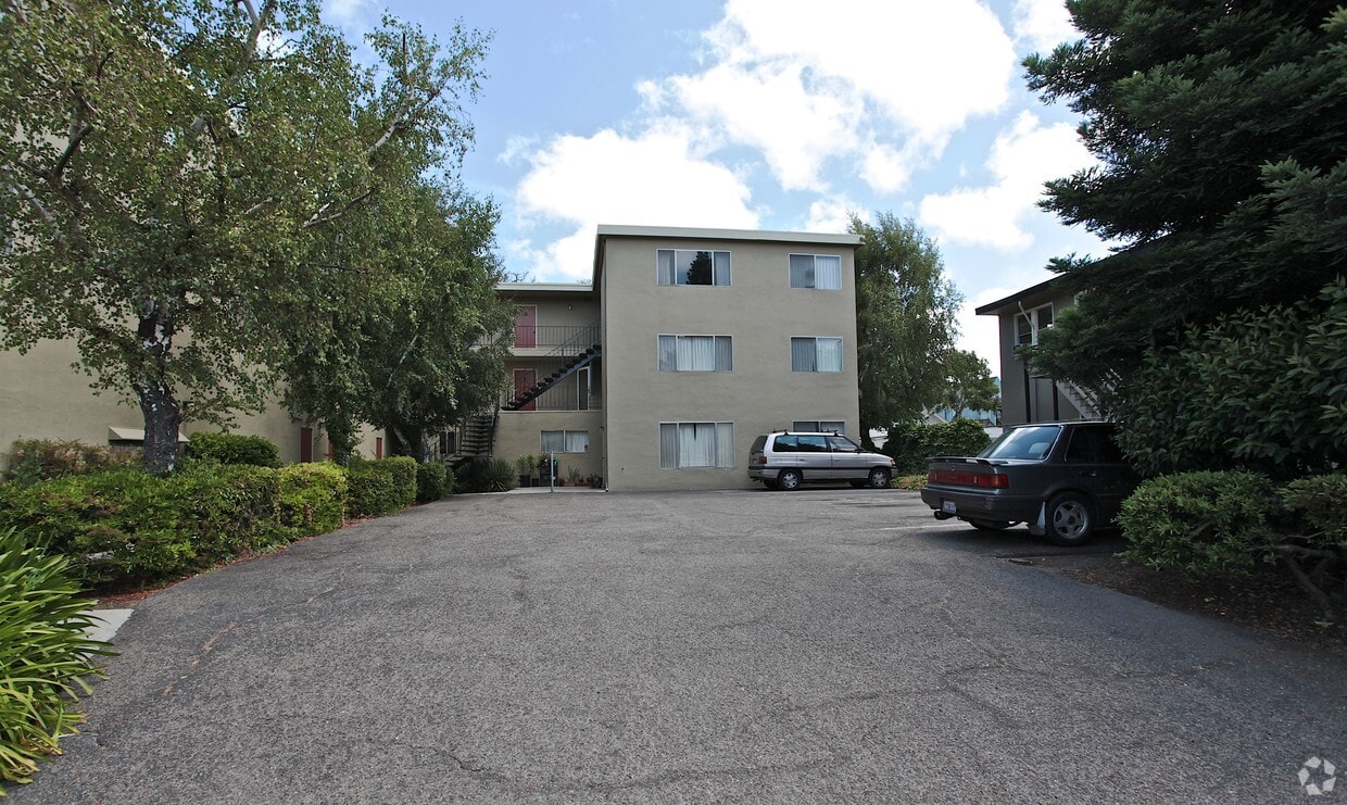 Building Photo - 330 Monte Diablo Ave