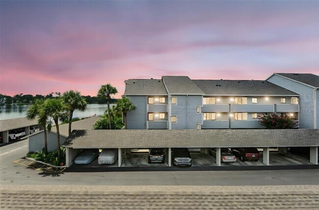 Foto del edificio - 4101 Fairview Vista Point
