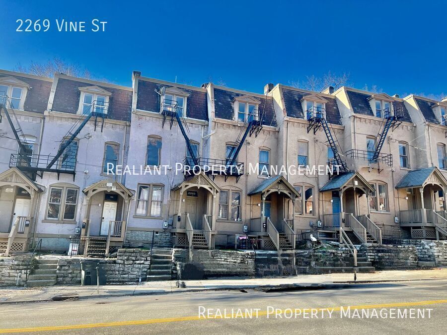 Primary Photo - 2269 Vine St