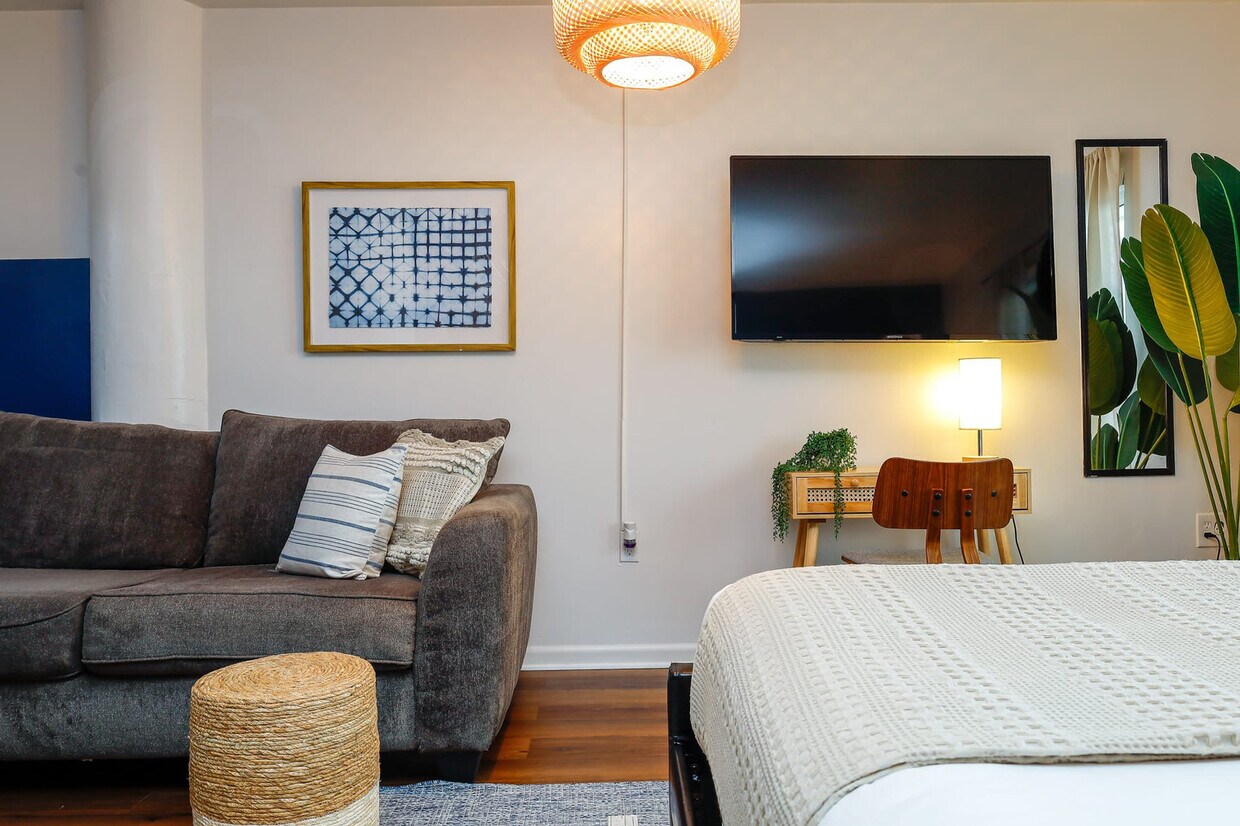 Foto principal - 212 West Dr