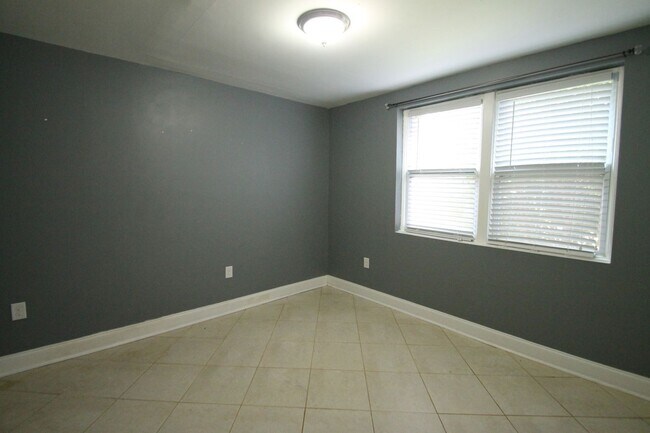 Building Photo - Exclusively Offered by Muse Realty, LLC