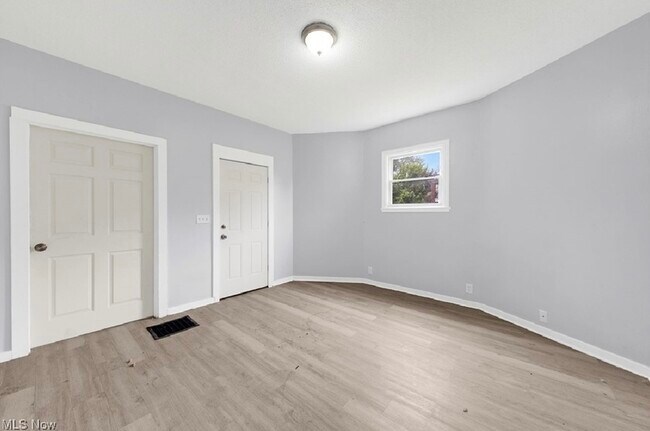 Foto del edificio - 2056 W 95th St