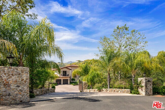 Building Photo - 31823 Lobo Canyon Rd