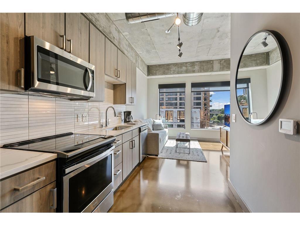 Primary Photo - 728 N 3rd St
