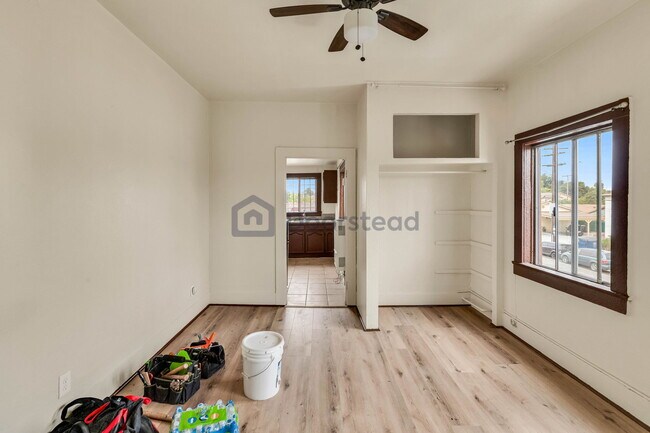 Foto del edificio - 1251 E 59th Pl