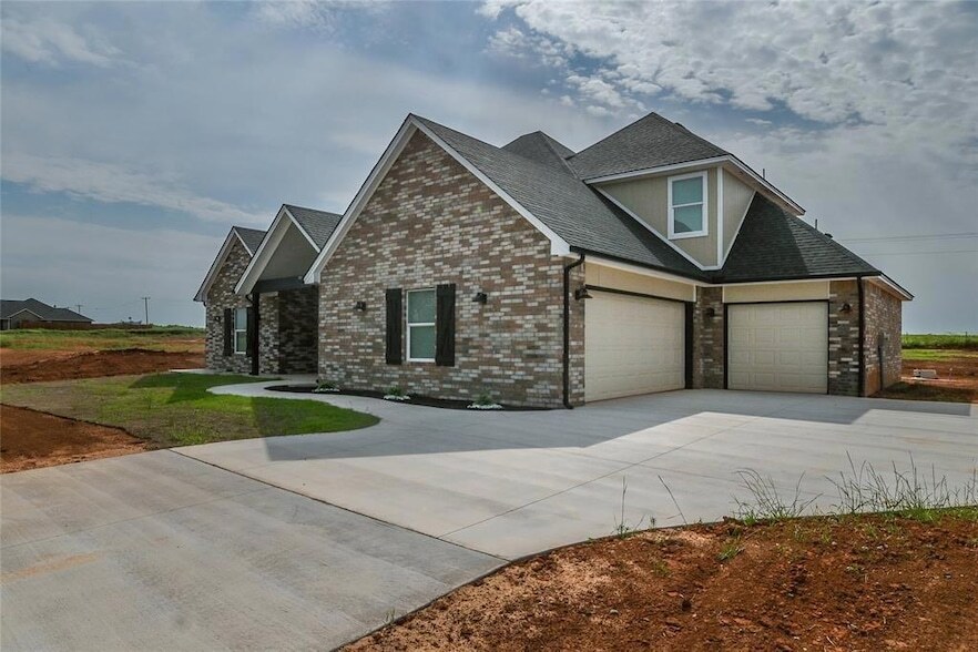 Foto principal - 4705 White Tail Ct