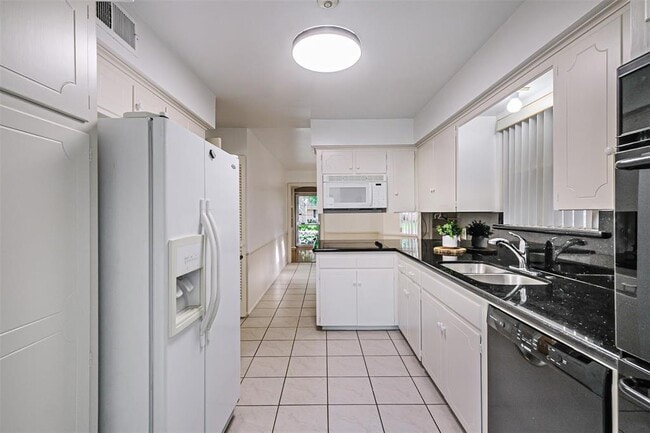Building Photo - 6122 Piping Rock Ln