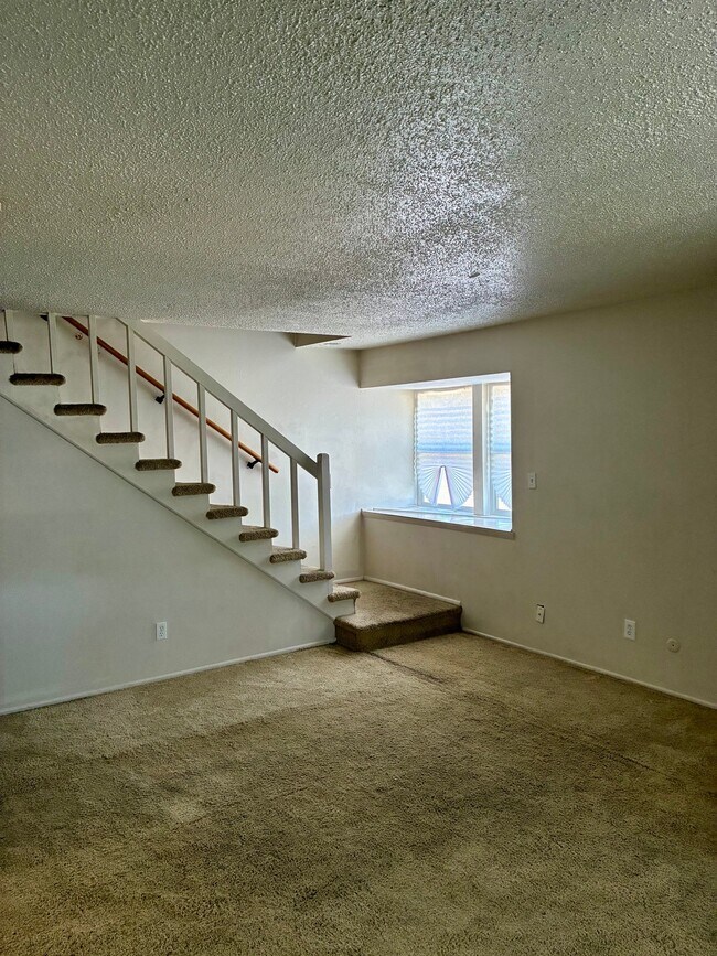 Foto del edificio - 3035 E Fountain Blvd