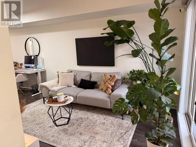 Photo du bâtiment - 350 Fisher Mills Rd