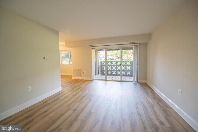 Building Photo - 212 Park Terrace Ct SE