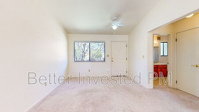 Foto del edificio - 5222 Fulton Rd