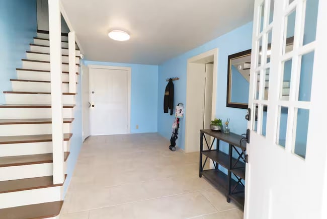 Building Photo - 1411 College St