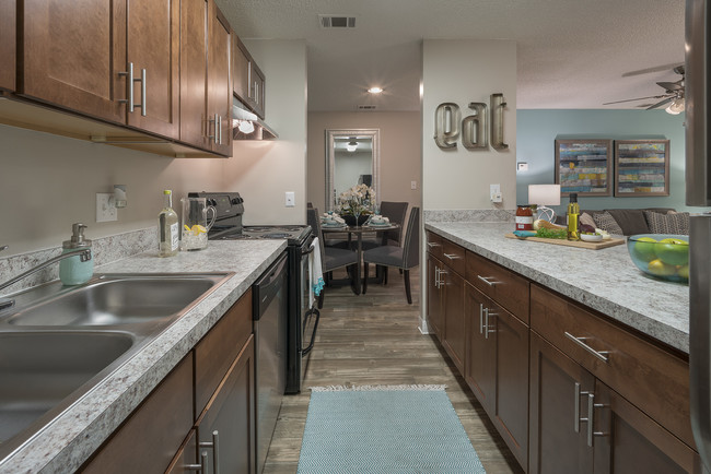 Building Photo - The Woodlands Apartments