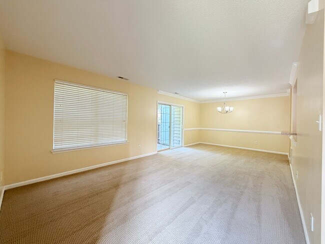 Foto del edificio - Bright 2 bed end unit Williamsburg