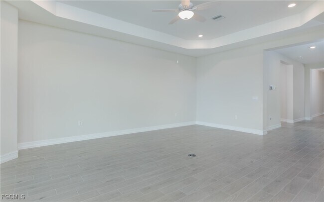 Foto del edificio - 374 Spg Hl Lk Lp