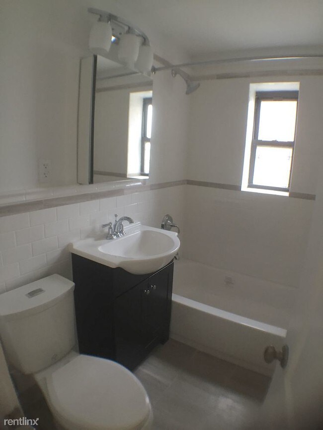 Foto del edificio - 1511 Brightwater Ave