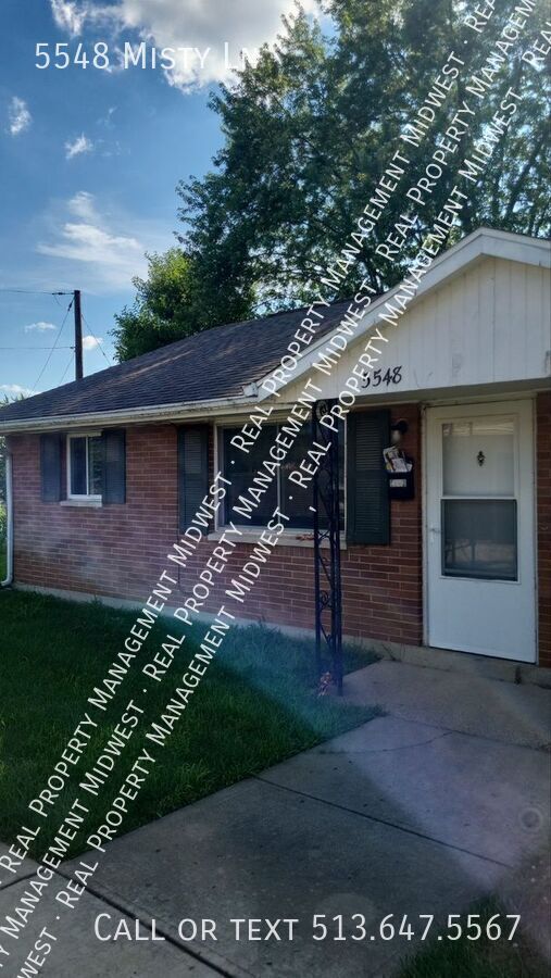 Foto del edificio - 5548 Misty Ln