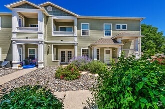 Building Photo - 623 Canyon Vista Way