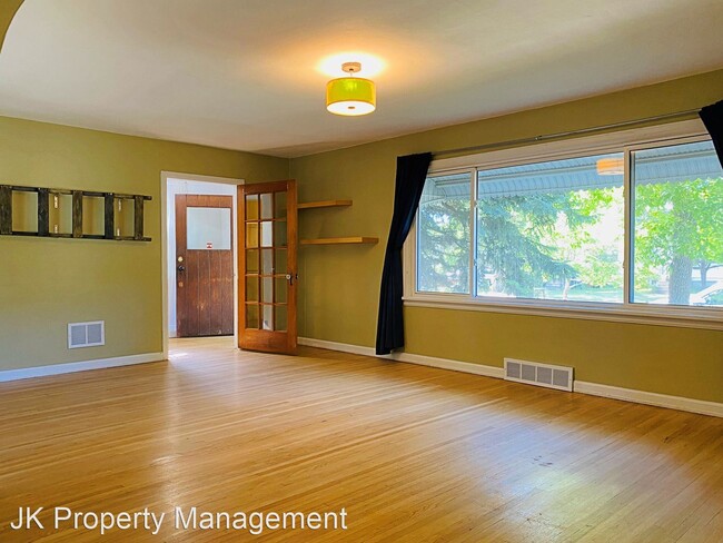 Building Photo - 5 br, 2 bath House - 1521 1st Ave N