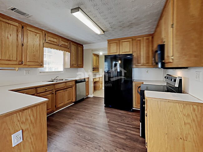 Building Photo - 4189 Duncan Ives Dr