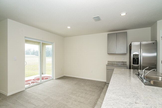 Building Photo - 796 SE 66th Terrace