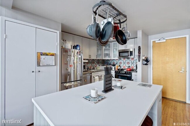 Building Photo - 1 br, 1 bath Condo - 50 Lucerne St 11 Unit 11