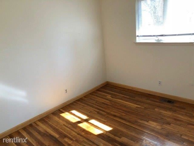Foto del edificio - 3 br, 1.5 bath House - 261 Wallace Dr