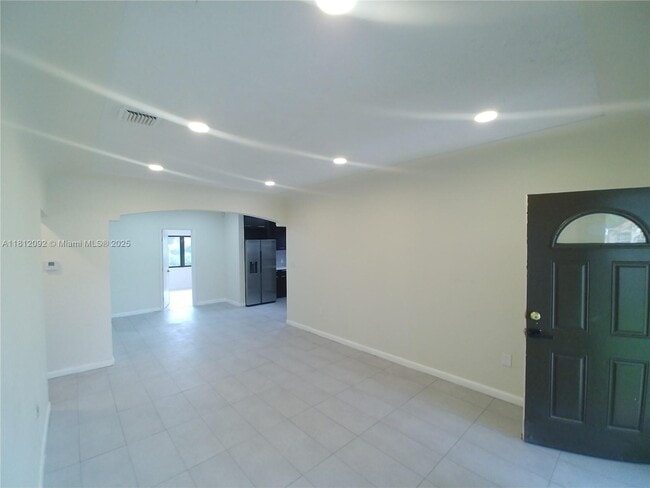 Foto del edificio - 940 NW 47th St