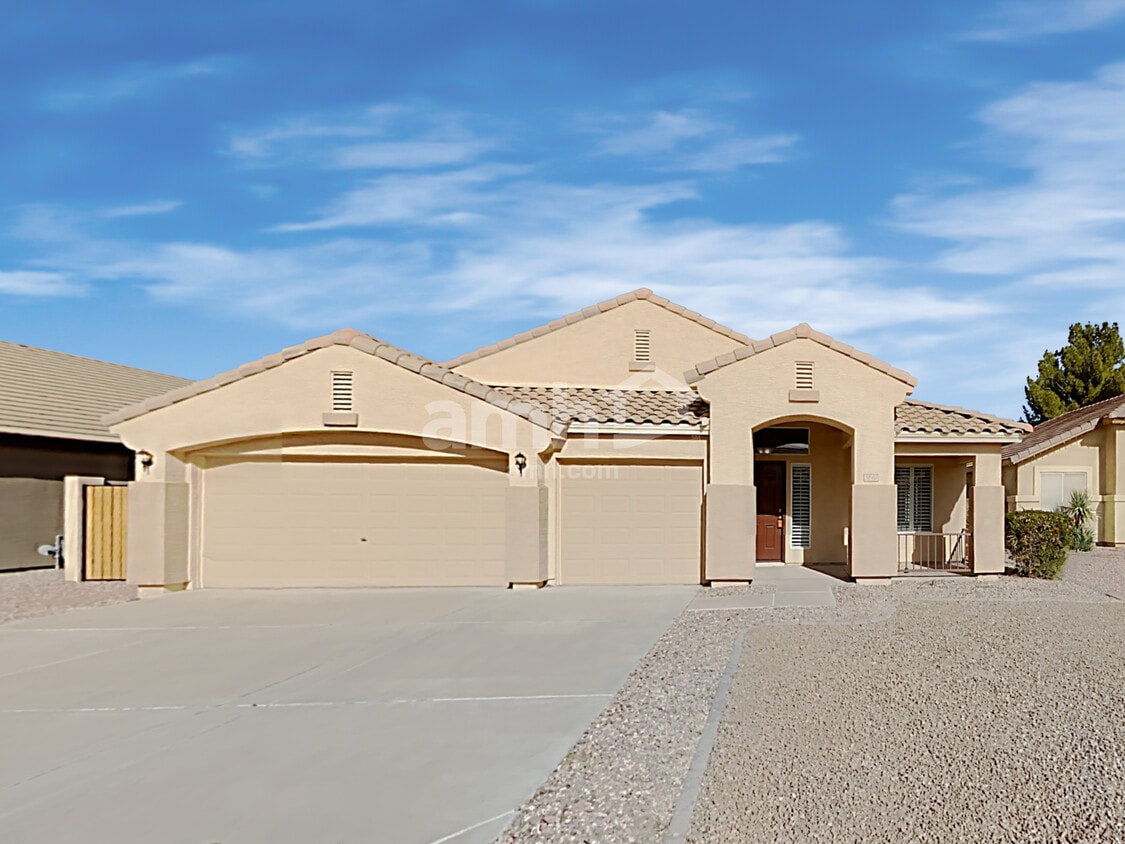 Foto principal - 3840 E Heather Ct