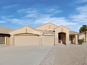 Building Photo - 3840 E Heather Ct