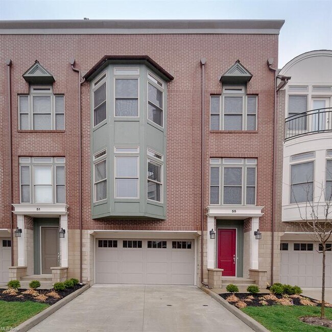 Foto del edificio - 55 Ashbourne Dr