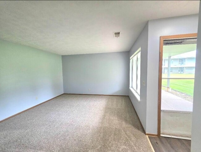 Building Photo - 4873 Marshall Dr