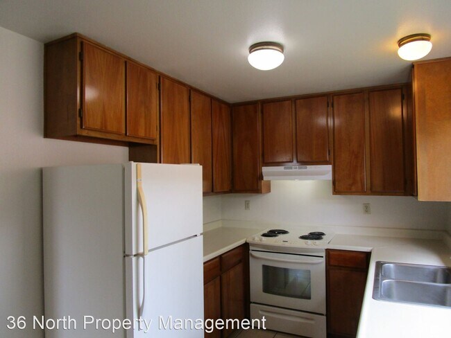 Building Photo - 1135 Fifth St