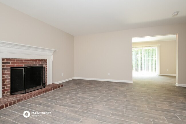 Building Photo - 2151 Rivermeade Dr