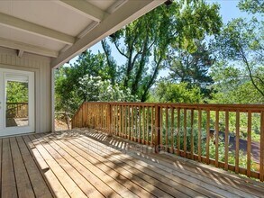 Building Photo - 2054 Madrone Ave