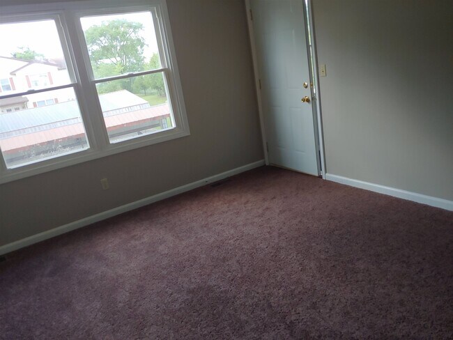 Foto del edificio - 1404 Tippecanoe Dr