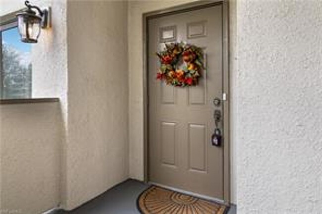Foto del edificio - 2 bedroom 2 bathroom Seven Lakes Condo