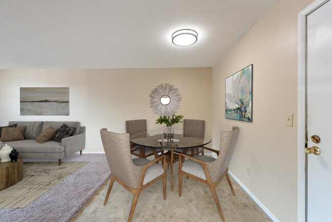 Foto del edificio - Shamrock Court Apartments