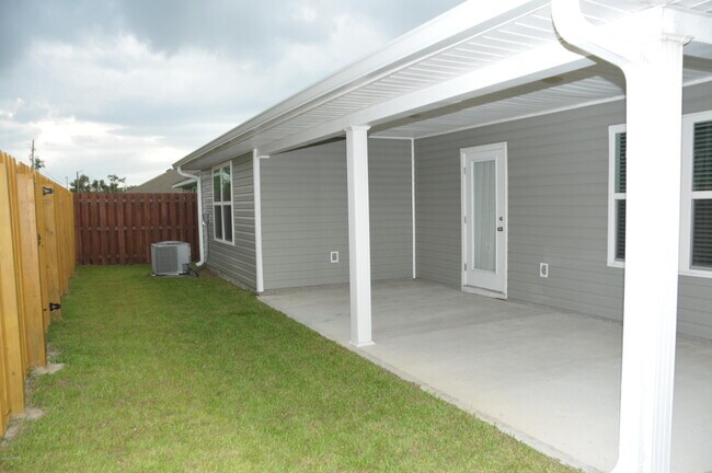 Building Photo - 133 Osprey Lake Rd